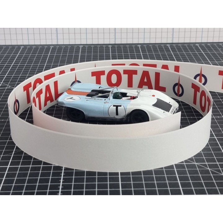 "TOTAL" - Sticker 135cm
