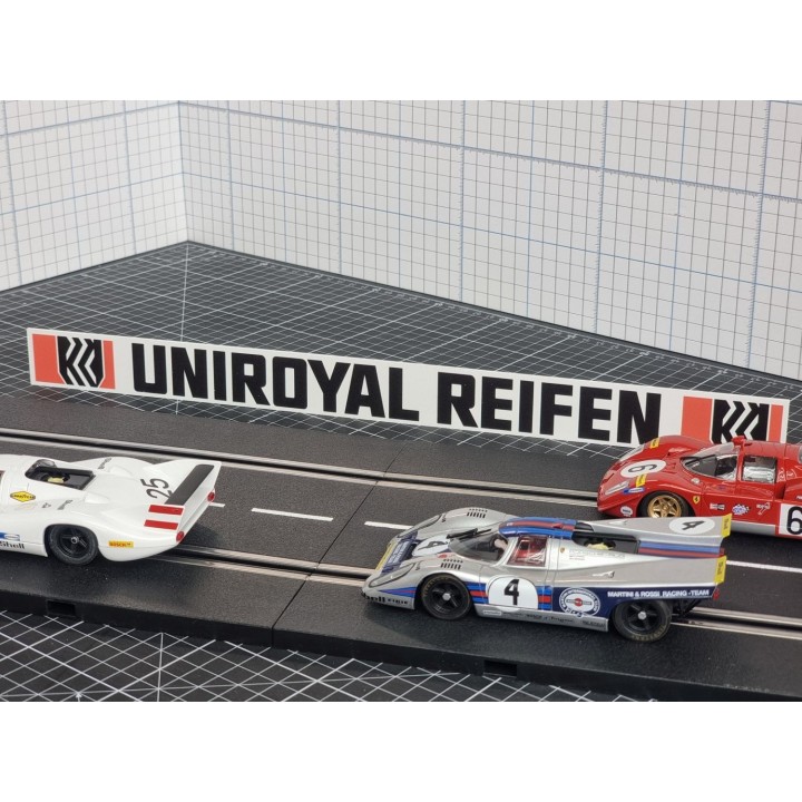 Werbetafel "UNIROYAL REIFEN"